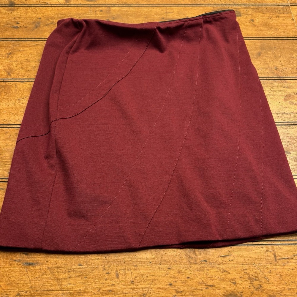 Simply Vera Vera Wang Red Mini Stretch Skirt~Small~ Banded‎ Waist & Hem